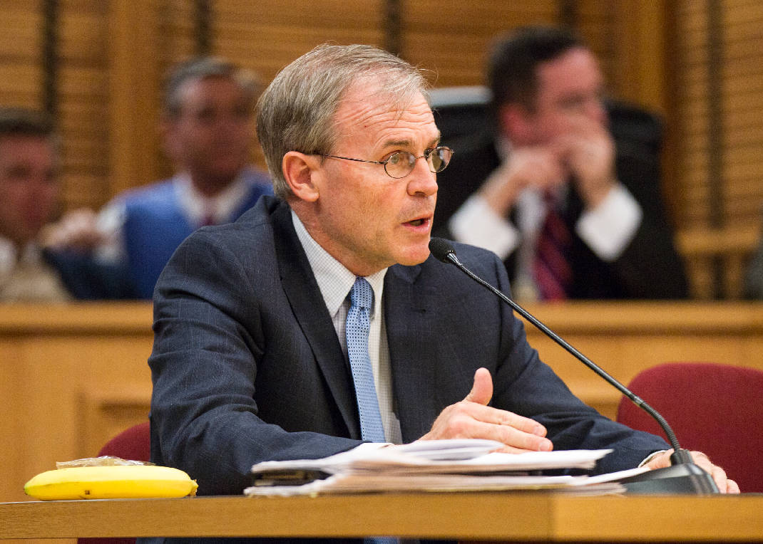 TENNESSEE SCHOOL VOUCHER BILL DELAYED TO REVIEW AMENDMENTS.